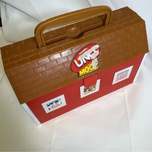 UNO Moo Farm Play Carry Case - Red and Brown